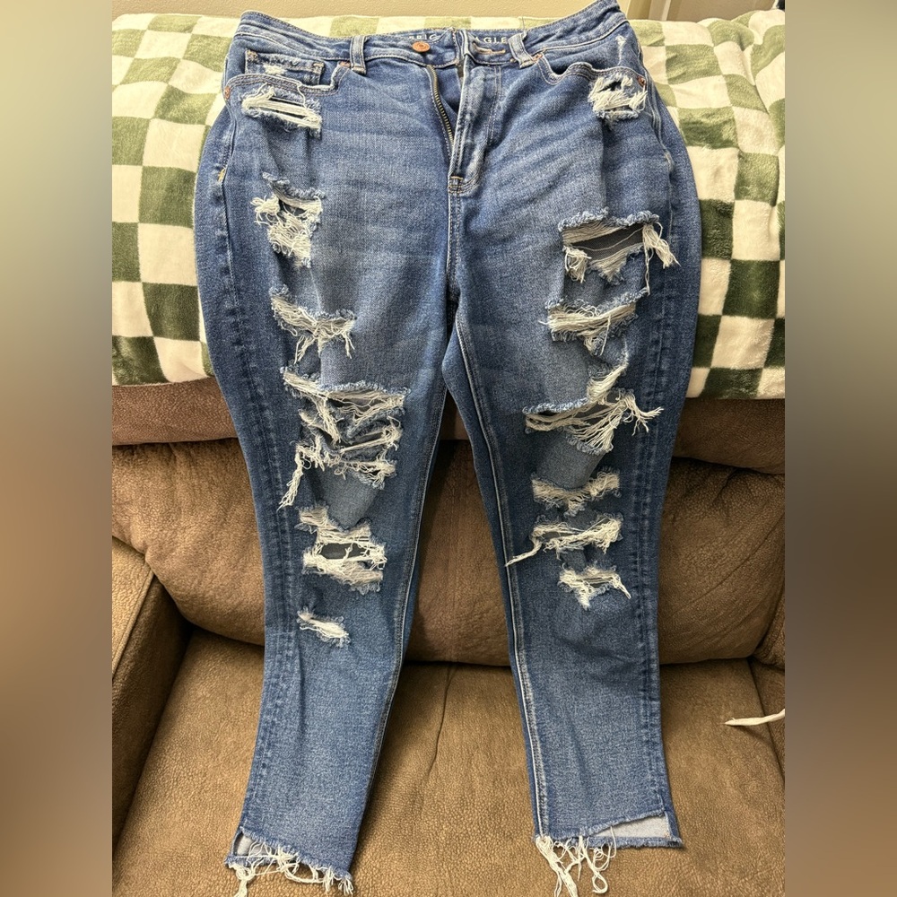 American Eagle Mom Jeans